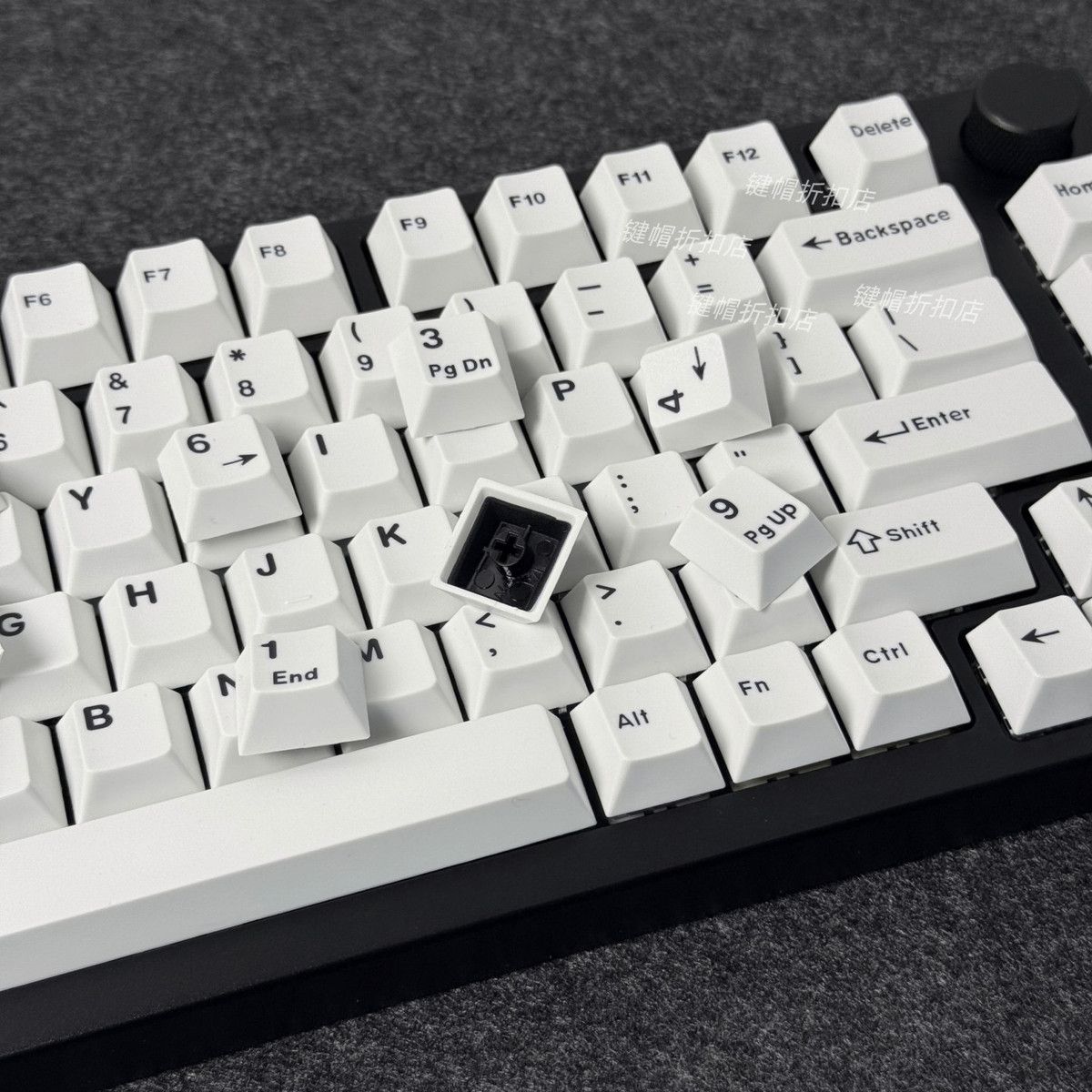 Minimalist Saf Beyaz Tuş Başlı - Gaming Keyboard Bundle incelemesi ve fiyatı